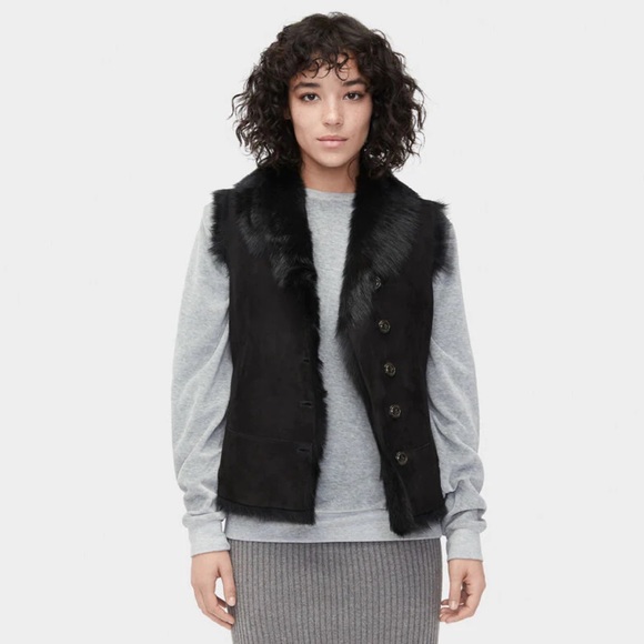 UGG Renee Tosacana Black Shearling Reversible Vest - Picture 4 of 9
